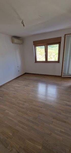 2546cf1d-3b50-4c82-aaba-6de1fd9aaa09.jpg