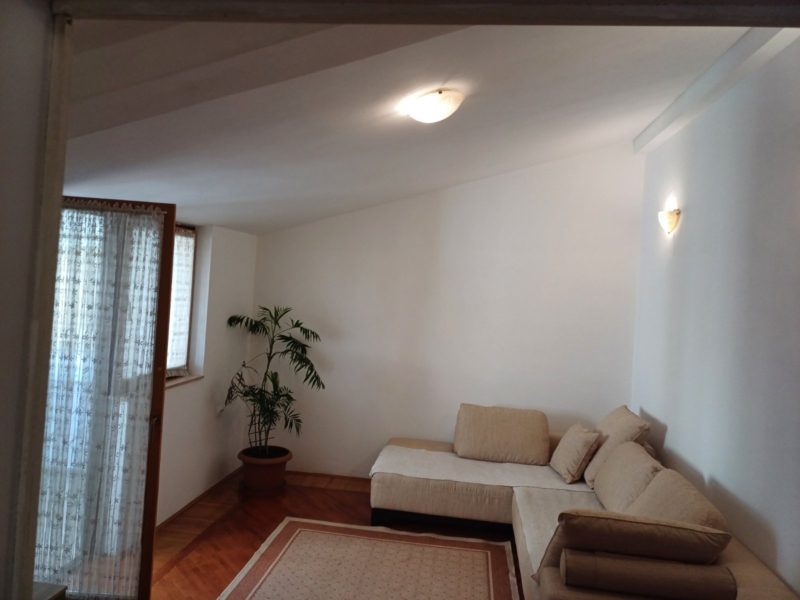 40b830d4-9ebd-46bb-880e-4563fdaf7937.jpg