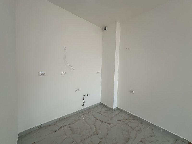 dcab6a0f-4ad3-430a-9bf9-30d7d130eca9.jpg