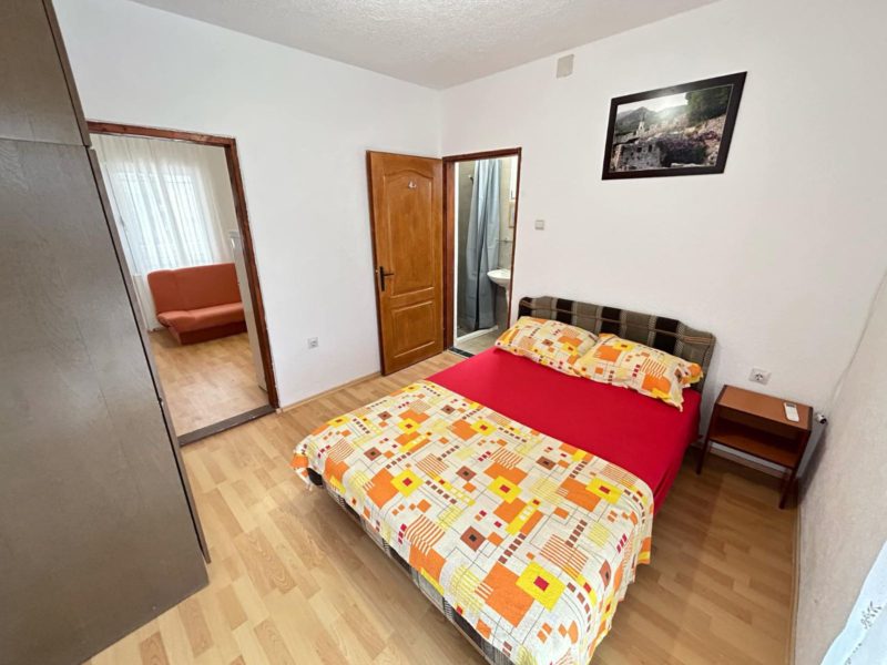 feda2f81-8d91-4400-afed-3457764e02e7.jpg